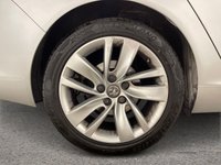 USED 2017 17 VAUXHALL INSIGNIA 1.4i Turbo SRi Nav Hatchback 5dr Petrol Manual Euro 6 (s/s) (140 ps) 