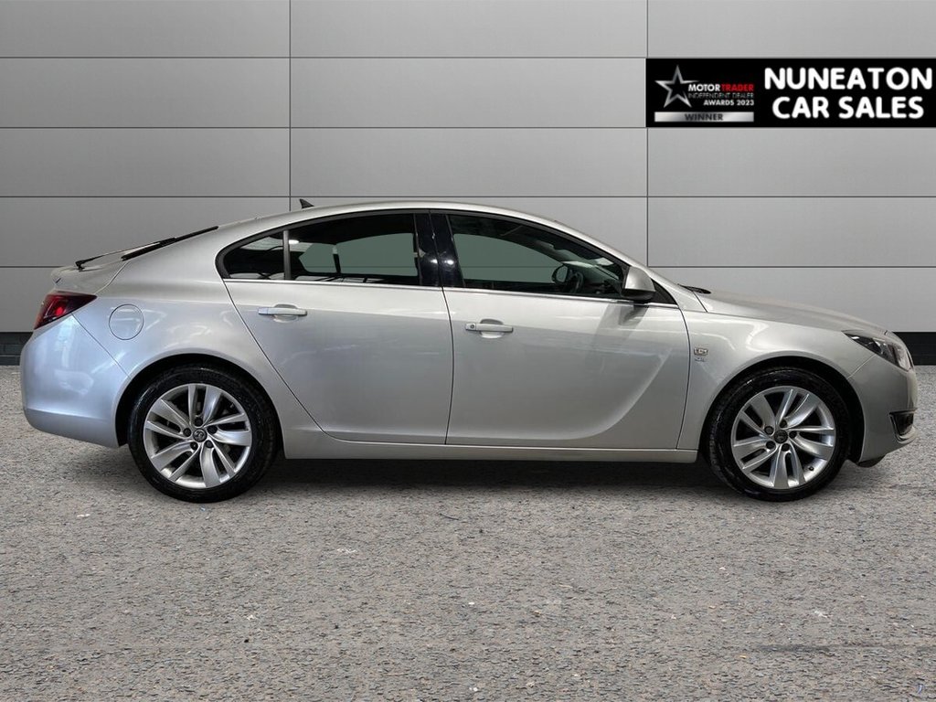 USED 2017 17 VAUXHALL INSIGNIA 1.4i Turbo SRi Nav Hatchback 5dr Petrol Manual Euro 6 (s/s) (140 ps) 