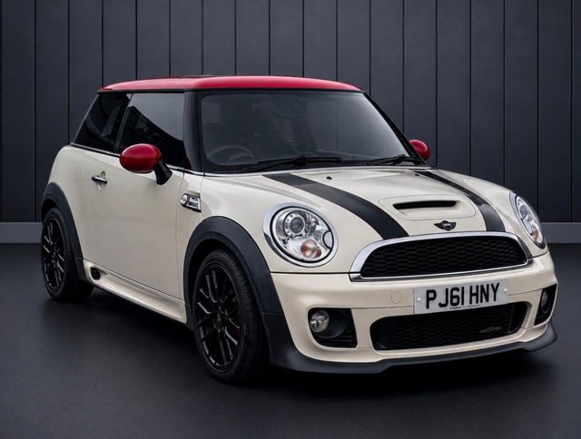 View our MINI Hatch 1.6 John Cooper Works Hatchback 3dr Petrol Manual Euro 5 (211 ps)