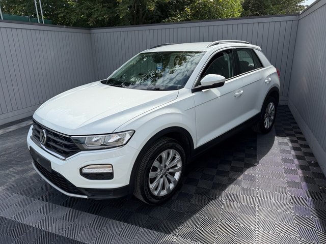 View our VOLKSWAGEN T-ROC