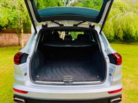 USED 2017 67 PORSCHE CAYENNE 3.0 TD V6 Platinum Edition SUV 5dr Diesel TiptronicS 4WD Euro 6 (s/s) (262 ps) Pan Roof, PASM, Reverse camera.