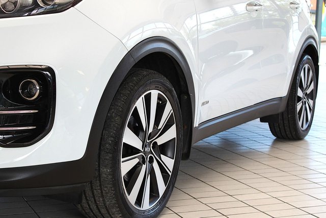 View our KIA SPORTAGE