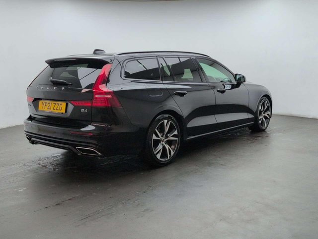 USED 2021 21 VOLVO V60 2.0 V60 R-Design B4 MHEV Auto 5dr CLICK+COLLECT / HOME DELIVERY