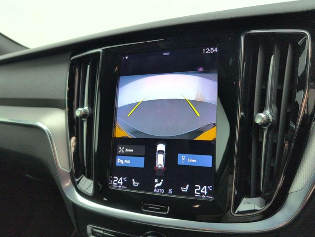 USED 2021 21 VOLVO V60 2.0 V60 R-Design B4 MHEV Auto 5dr CLICK+COLLECT / HOME DELIVERY