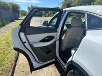 USED 2018 68 JAGUAR E-PACE 2.0 D150 S SUV 5dr Diesel Auto AWD Euro 6 (s/s) (150 ps) SERVICE HISTORY* PANORAMIC ROOF WITH ELECTRIC SUN BLIND* FULL LEATHER* SAT NAV* REVERSING CAMERA* DUAL CLIMATE CONTROL* FRONT HEATED SEATS* HEATED WINDSCREEN* CRUISE CONTROL WITH SPEED LIMITER*