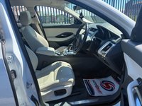 USED 2018 68 JAGUAR E-PACE 2.0 D150 S SUV 5dr Diesel Auto AWD Euro 6 (s/s) (150 ps) SERVICE HISTORY* PANORAMIC ROOF WITH ELECTRIC SUN BLIND* FULL LEATHER* SAT NAV* REVERSING CAMERA* DUAL CLIMATE CONTROL* FRONT HEATED SEATS* HEATED WINDSCREEN* CRUISE CONTROL WITH SPEED LIMITER*