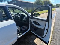 USED 2018 68 JAGUAR E-PACE 2.0 D150 S SUV 5dr Diesel Auto AWD Euro 6 (s/s) (150 ps) SERVICE HISTORY* PANORAMIC ROOF WITH ELECTRIC SUN BLIND* FULL LEATHER* SAT NAV* REVERSING CAMERA* DUAL CLIMATE CONTROL* FRONT HEATED SEATS* HEATED WINDSCREEN* CRUISE CONTROL WITH SPEED LIMITER*