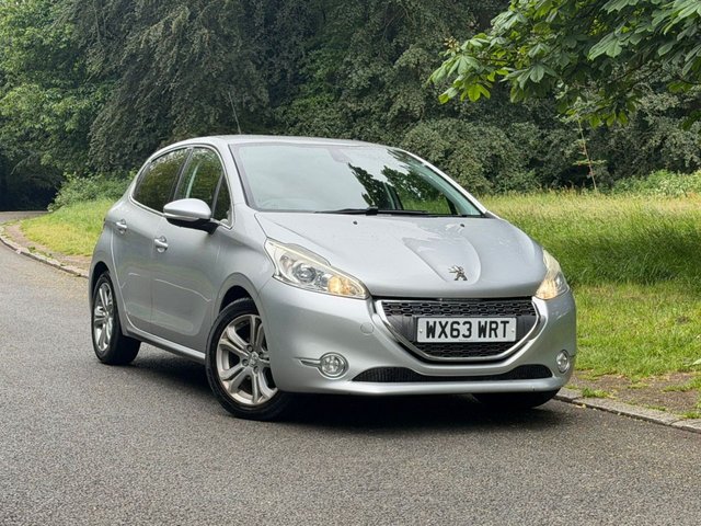 View our Peugeot 208 1.4 HDi Allure Hatchback 5dr Diesel Manual Euro 5 (70 ps)