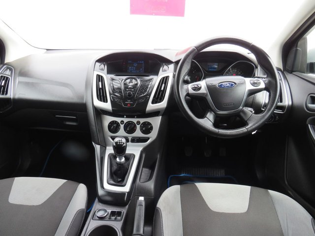View our FORD FOCUS