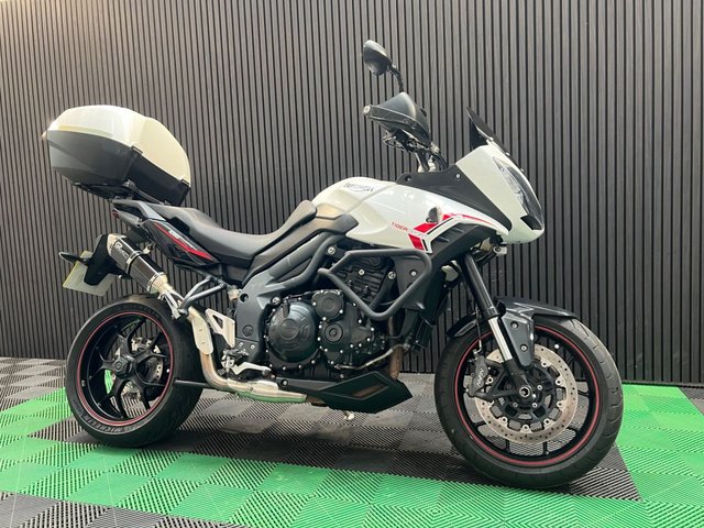 View our TRIUMPH TIGER 1050