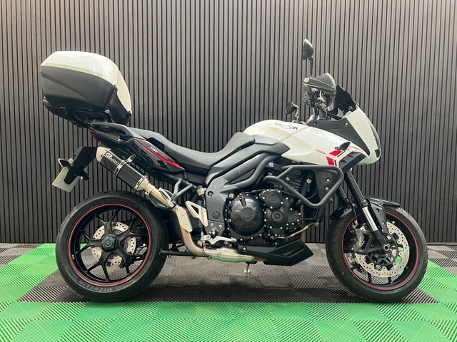 View our TRIUMPH TIGER 1050