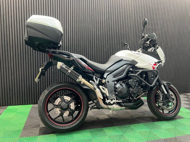 View our TRIUMPH TIGER 1050