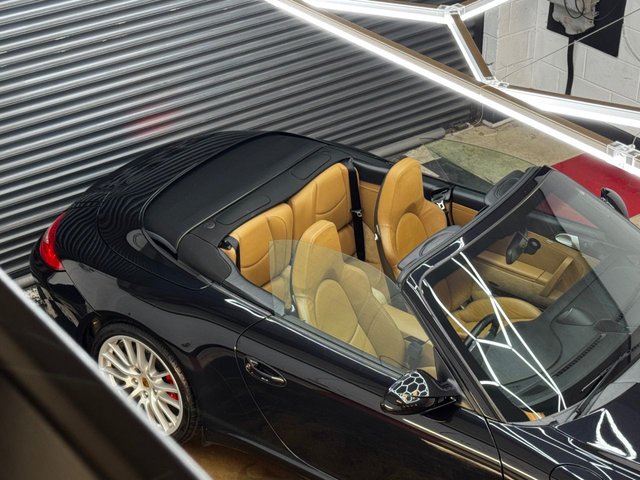 View our PORSCHE 911