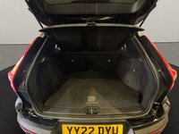 USED 2022 22 VOLVO XC40 1.5 T3 Momentum SUV 5dr Petrol Manual Euro 6 (s/s) (163 ps) 