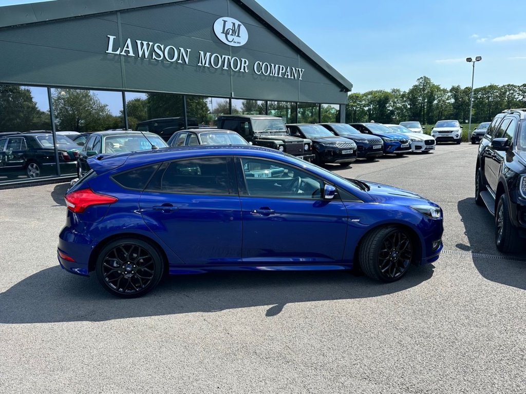 USED 2017 17 FORD FOCUS 1.0T EcoBoost ST-Line Hatchback 5dr Petrol Manual Euro 6 (s/s) (125 ps) 