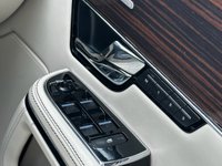 USED 2012 07 JAGUAR XJ 3.0d V6 Portfolio Saloon 4dr Diesel Auto Euro 5 (LWB) (275 ps) 