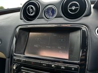 USED 2012 07 JAGUAR XJ 3.0d V6 Portfolio Saloon 4dr Diesel Auto Euro 5 (LWB) (275 ps) 