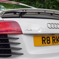 USED 2010 R AUDI R8 4.2 FSI V8 Coupe 2dr Petrol Manual quattro Euro 4 (420 ps) TRUE MODERN SUPERCAR