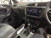 USED 2022 22 VOLKSWAGEN TIGUAN 2.0 TDI R-Line SUV 5dr Diesel DSG Euro 6 (s/s) (150 ps) 