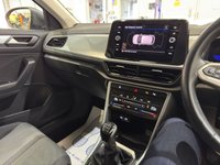 USED 2022 72 VOLKSWAGEN T-ROC 1.5 TSI Life SUV 5dr Petrol Manual Euro 6 (s/s) (150 ps) 
