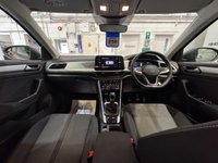 USED 2022 72 VOLKSWAGEN T-ROC 1.5 TSI Life SUV 5dr Petrol Manual Euro 6 (s/s) (150 ps) 