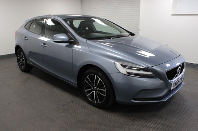 View our VOLVO V40