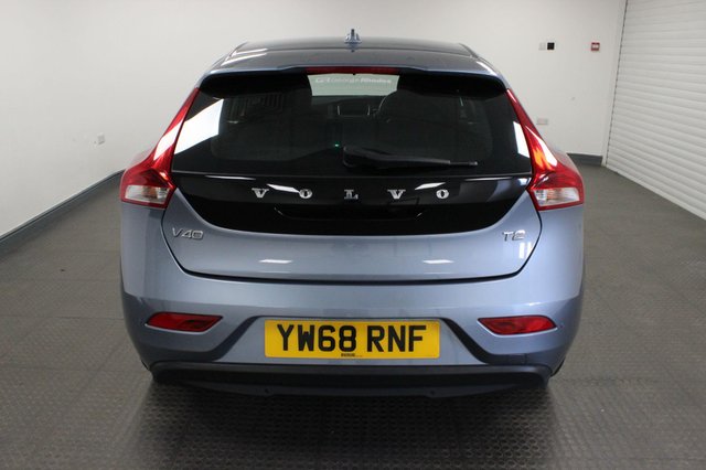 View our VOLVO V40