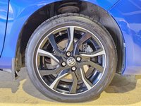 USED 2017 67 TOYOTA YARIS 1.5 VVT-i Blue Bi-Tone Hatchback 5dr Petrol Manual Euro 6 (111 ps) Main dealer SH, 2 Keys, Reverse Camera