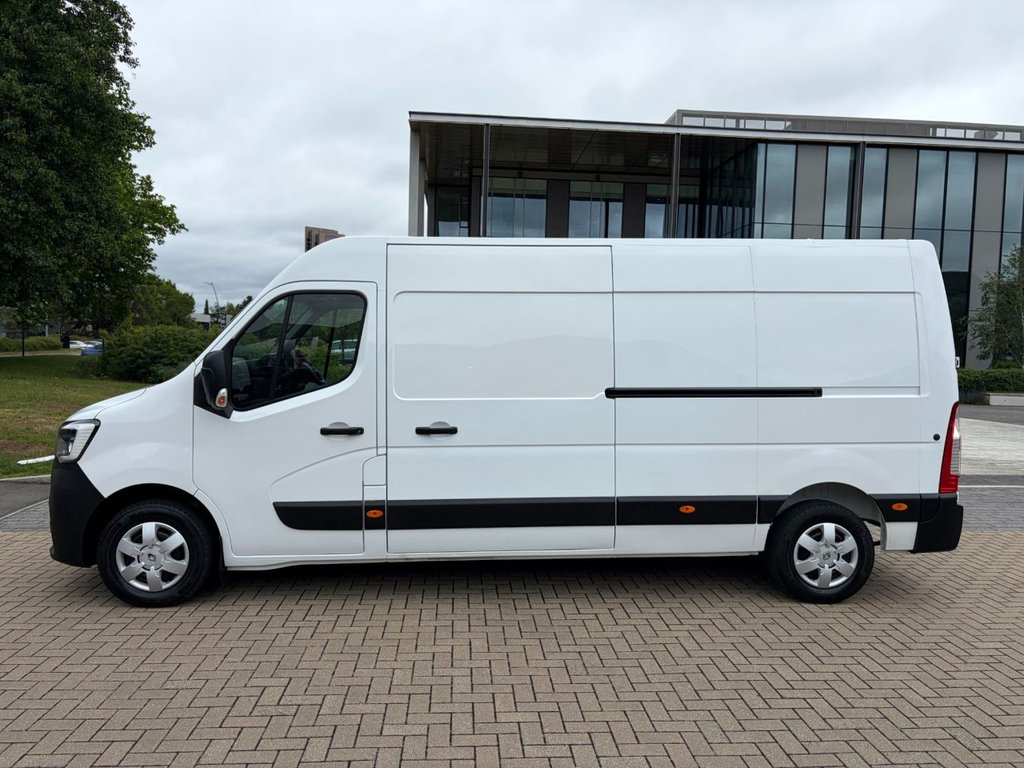 USED 2022 72 RENAULT MASTER 35 BUSINESS PLUS 2.3DCi EU6 LWB MEDIUM ROOF FWD 135ps AIRCON*E/PACK*BLUETOOTH* 