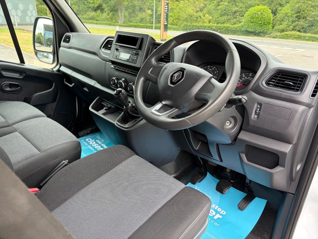 USED 2022 72 RENAULT MASTER 35 BUSINESS PLUS 2.3DCi EU6 LWB MEDIUM ROOF FWD 135ps AIRCON*E/PACK*BLUETOOTH* 