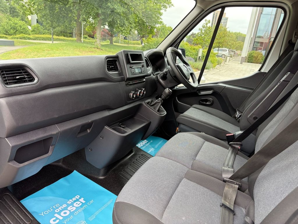 USED 2022 72 RENAULT MASTER 35 BUSINESS PLUS 2.3DCi EU6 LWB MEDIUM ROOF FWD 135ps AIRCON*E/PACK*BLUETOOTH* 