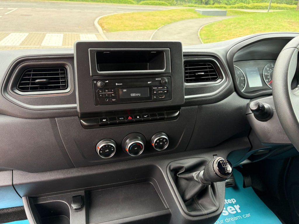 USED 2022 72 RENAULT MASTER 35 BUSINESS PLUS 2.3DCi EU6 LWB MEDIUM ROOF FWD 135ps AIRCON*E/PACK*BLUETOOTH* 