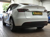 USED 2022 72 TESLA MODEL Y SUV 5dr Electric Auto RWD (346 ps) SUNROOF SAT NAV LEATHER HEATED SEATS CRUISE CONTROL PARKING CAMERA 1 OWNER WARRANTY