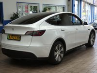 USED 2022 72 TESLA MODEL Y SUV 5dr Electric Auto RWD (346 ps) SUNROOF SAT NAV LEATHER HEATED SEATS CRUISE CONTROL PARKING CAMERA 1 OWNER WARRANTY
