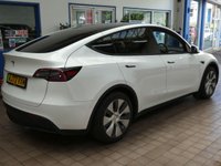 USED 2022 72 TESLA MODEL Y SUV 5dr Electric Auto RWD (346 ps) SUNROOF SAT NAV LEATHER HEATED SEATS CRUISE CONTROL PARKING CAMERA 1 OWNER WARRANTY