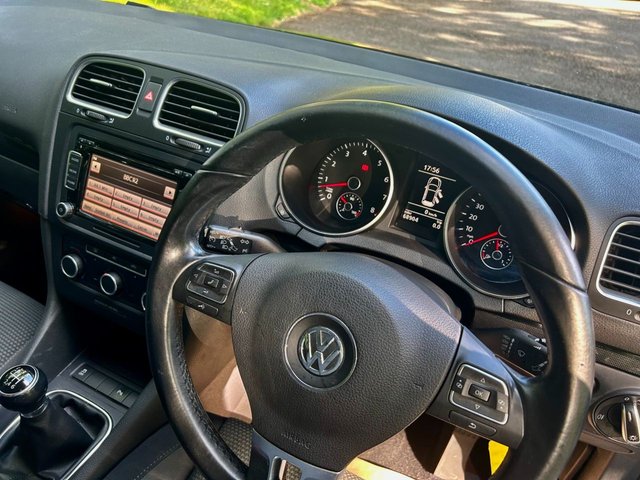 View our VOLKSWAGEN GOLF