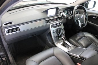 View our VOLVO XC70
