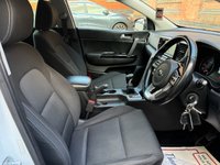 USED 2019 69 KIA SPORTAGE 1.6 CRDi EcoDynamics+ 2 SUV 5dr Diesel Hybrid Manual Euro 6 (s/s) (134 bhp) SAT NAV, BLUETOOTH & DAB RADIO