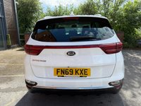 USED 2019 69 KIA SPORTAGE 1.6 CRDi EcoDynamics+ 2 SUV 5dr Diesel Hybrid Manual Euro 6 (s/s) (134 bhp) SAT NAV, BLUETOOTH & DAB RADIO