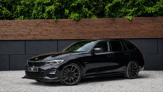 View our BMW 3 SERIES