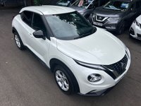 USED 2022 22 NISSAN JUKE 1.0 DIG-T N-Connecta SUV 5dr Petrol DCT Auto Euro 6 (s/s) (114 ps) HIGH SPEC LOW MILEAGE MAIN DEALER SERVICED +NAVIGATION - REVERSE PARKING CAMERA -APPLE CARPLAY/ANDROID +-ONE OWNER