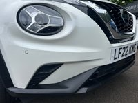USED 2022 22 NISSAN JUKE 1.0 DIG-T N-Connecta SUV 5dr Petrol DCT Auto Euro 6 (s/s) (114 ps) HIGH SPEC LOW MILEAGE MAIN DEALER SERVICED +NAVIGATION - REVERSE PARKING CAMERA -APPLE CARPLAY/ANDROID +-ONE OWNER