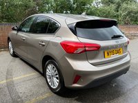 USED 2019 19 FORD FOCUS 1.0T EcoBoost Titanium Hatchback 5dr Petrol Manual Euro 6 (s/s) (125 ps) SAT NAV, BLUETOOTH & DAB RADIO