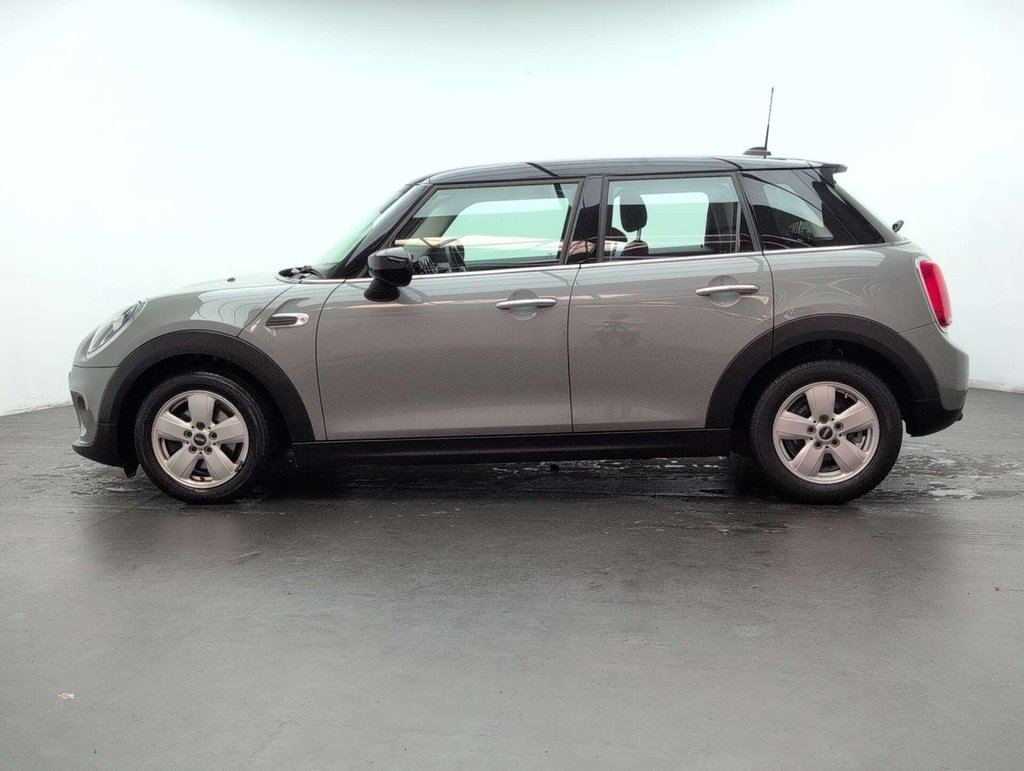 Used 2019 19 MINI HATCH 1.5 Cooper Classic Auto 5dr CLICK+COLLECT / HOME DELIVERY
