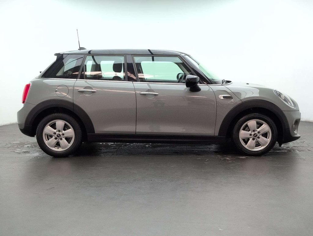 Used 2019 19 MINI HATCH 1.5 Cooper Classic Auto 5dr CLICK+COLLECT / HOME DELIVERY