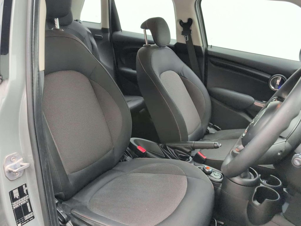 Used 2019 19 MINI HATCH 1.5 Cooper Classic Auto 5dr CLICK+COLLECT / HOME DELIVERY