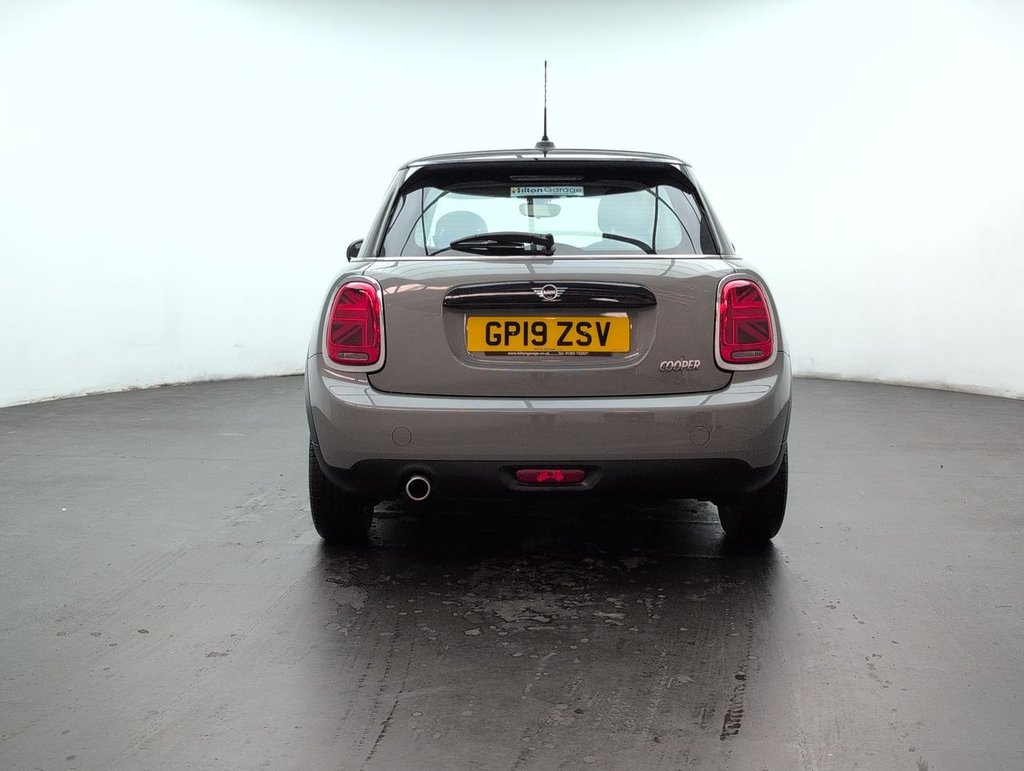 Used 2019 19 MINI HATCH 1.5 Cooper Classic Auto 5dr CLICK+COLLECT / HOME DELIVERY