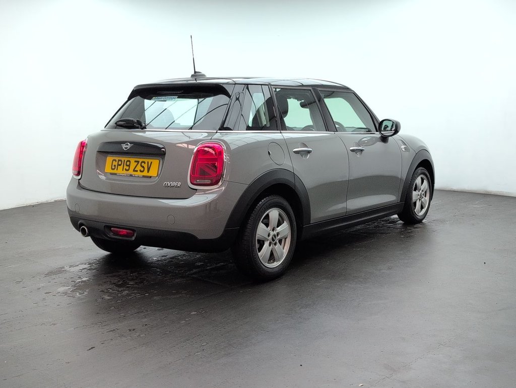 Used 2019 19 MINI HATCH 1.5 Cooper Classic Auto 5dr CLICK+COLLECT / HOME DELIVERY