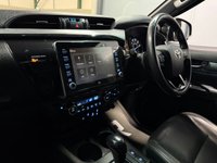 USED 2021 02 TOYOTA HI-LUX 2.8 D-4D Invincible X Pickup Double Cab 4dr Diesel Auto 4WD Euro 6 (s/s) (204 ps) 