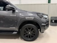 USED 2021 02 TOYOTA HI-LUX 2.8 D-4D Invincible X Pickup Double Cab 4dr Diesel Auto 4WD Euro 6 (s/s) (204 ps) 